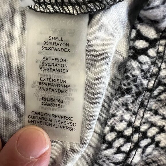 Calvin Klein Women's Cold Shoulder Short Sleeve Shift Dress Snake Print Medium - Picture 9 of 9